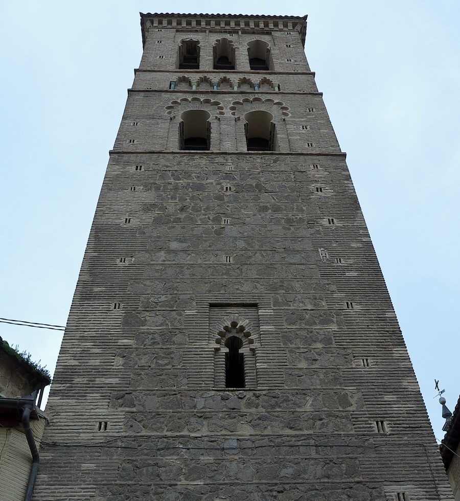 Torre mudéjar de la iglesia de Santo Tomé, en Toledo