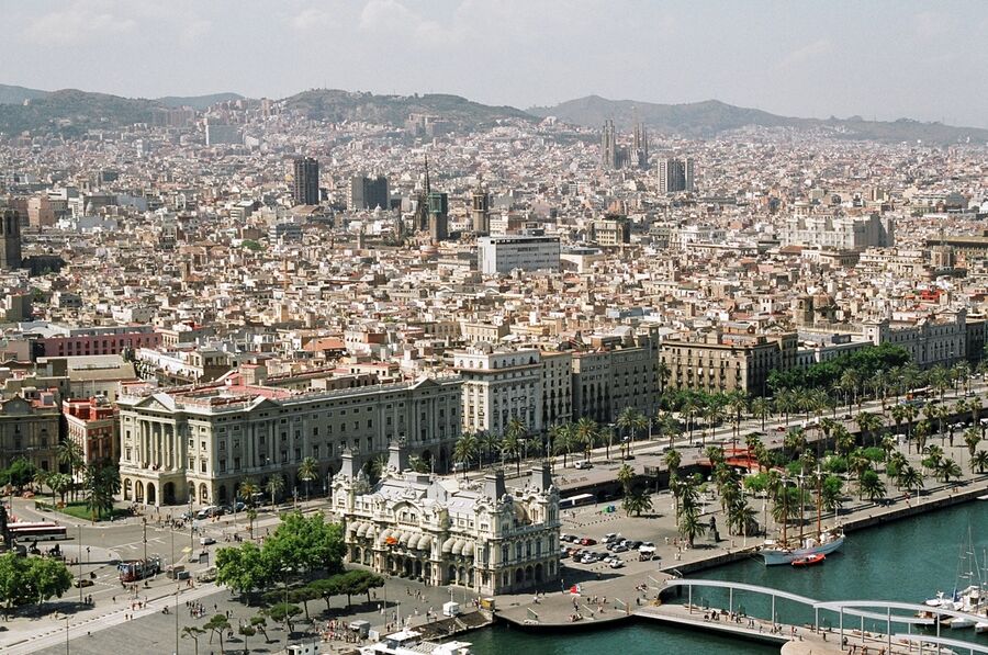 Vista de La Rambla de Barcelona desde lo alto