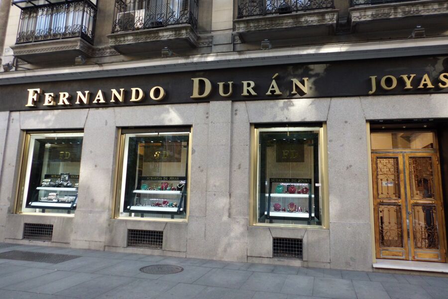 Edificio en la calle de Serrano, en Madrid